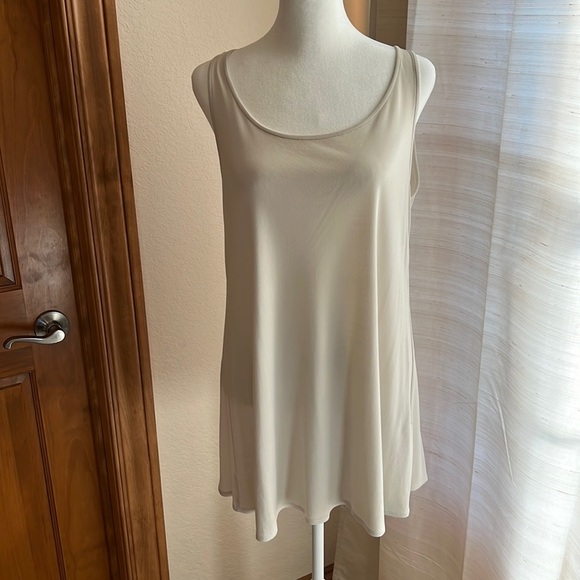Designer: Eileen Fisher Bone Silk Tunic Size M - Picture 1 of 3